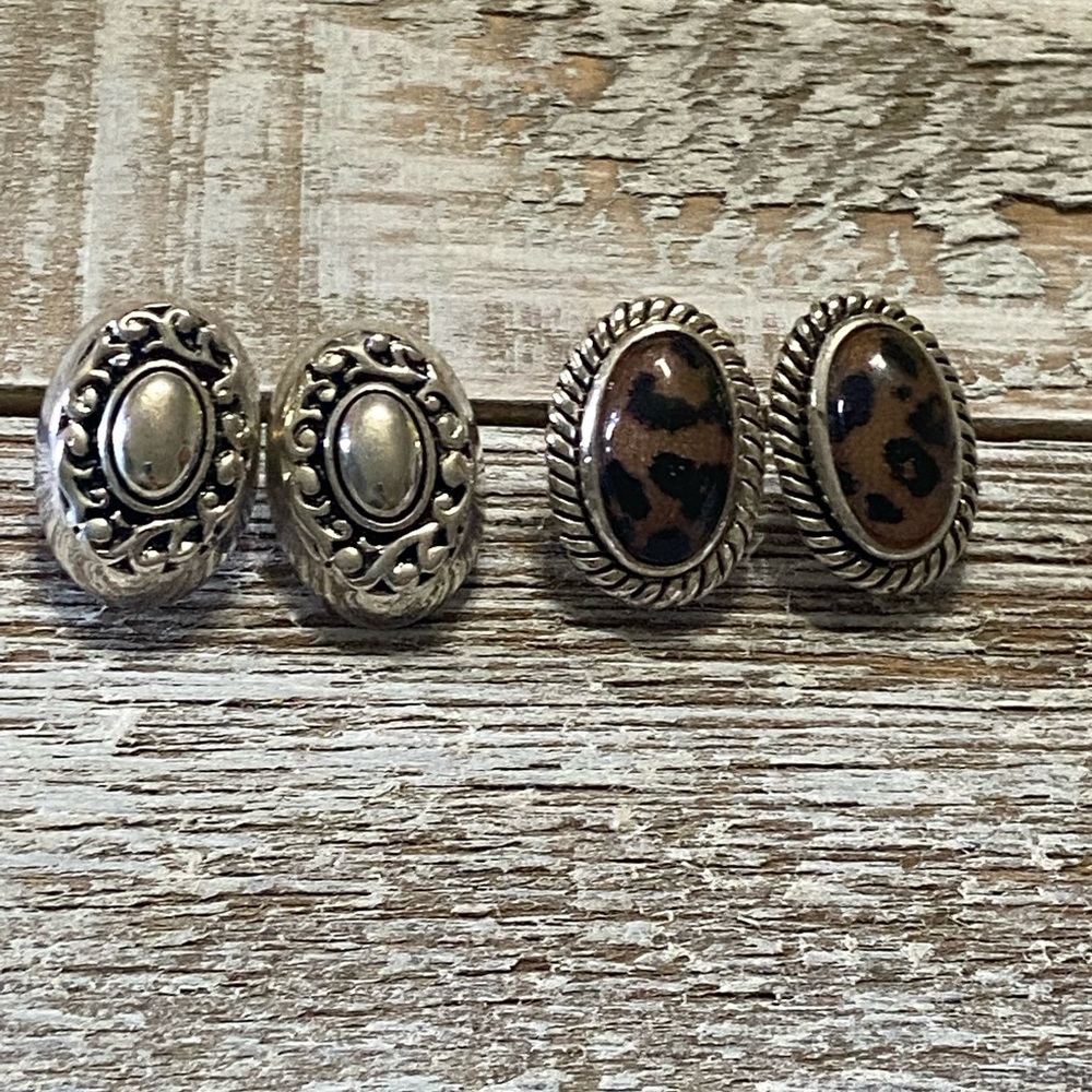 Lot of 2 Oval Shaped Silver Tone Leopard Print Stud Earrings